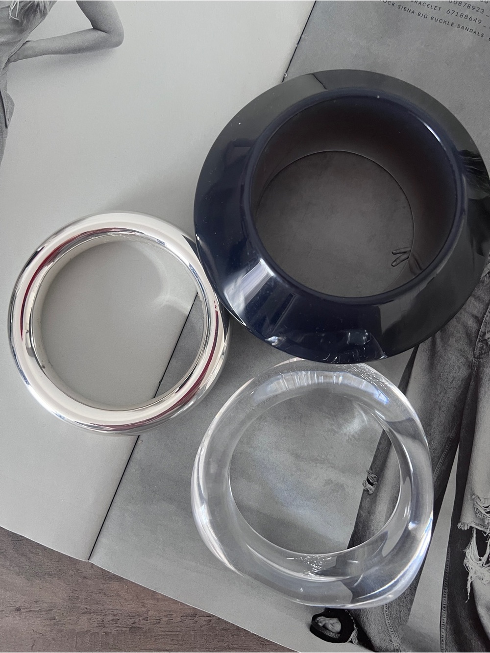 MANGO Set of Three Modern Bangle Bracelets